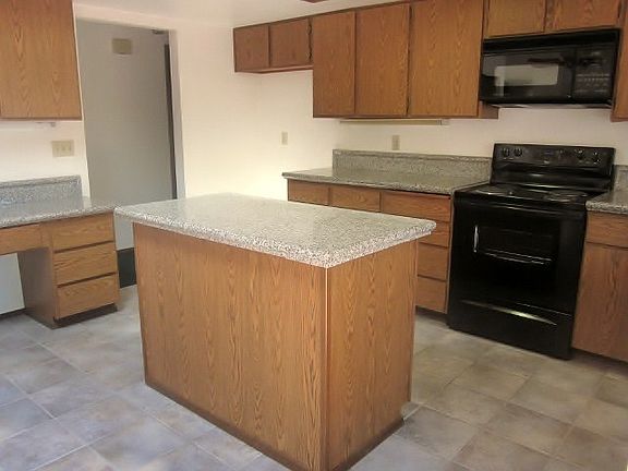 Granite counters/island