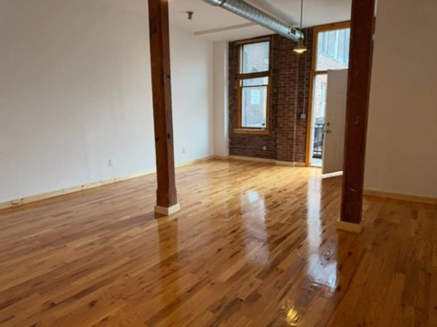 325 Lafayette Condos — Photo 2