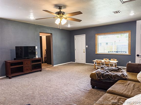 5th image of 6359 Blanco Rd