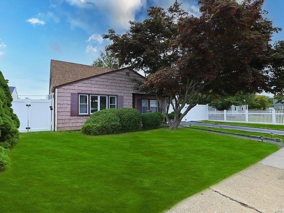 1st image of 6 Firtree Ln