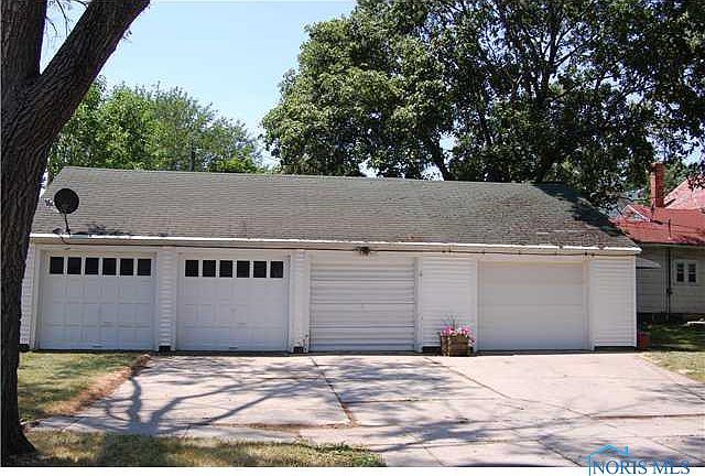 2nd image of 518 E Main St