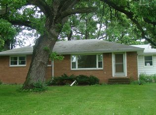 40875 N Green Bay Rd, Beach Park, IL 60099