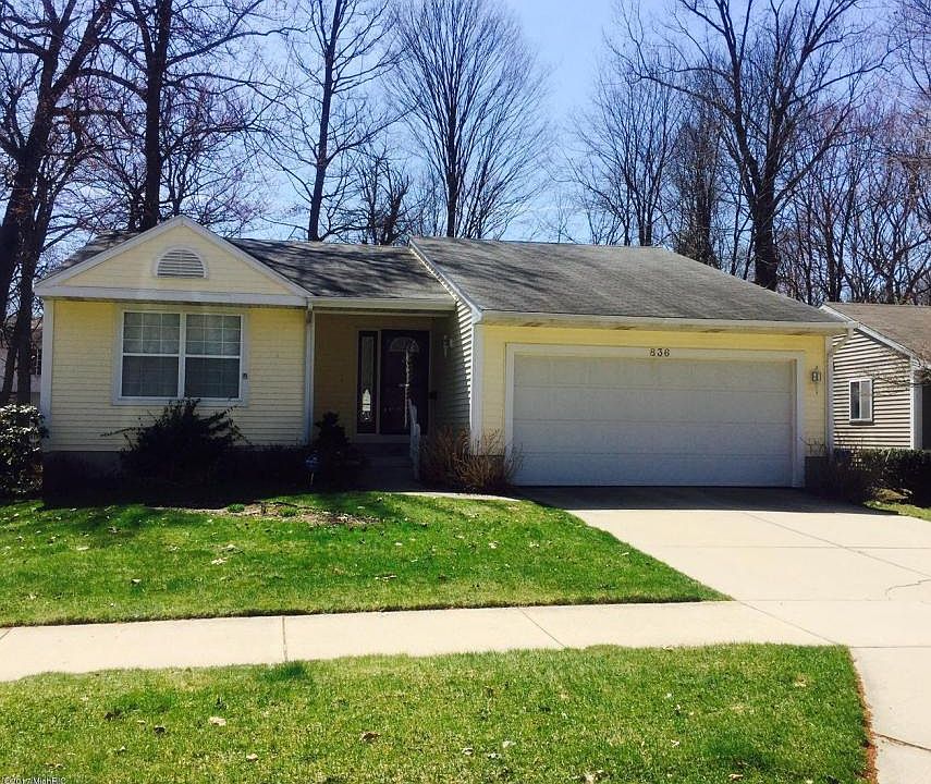 1st image of 836 Summertime Ave SE