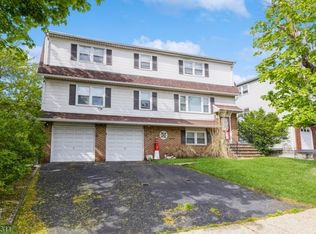 1 Garden Dr, Elmwood Park, NJ 07407