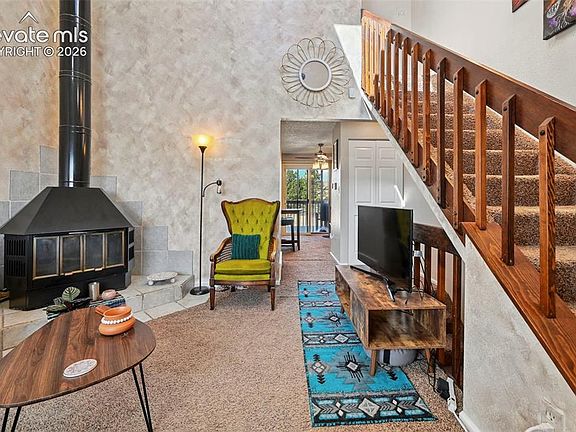 4th image of 5568 Dunbar Ct