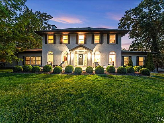 3rd image of 1259 Hampton Park Dr