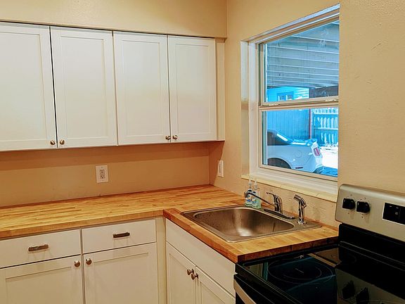 2nd image of 585 12th Ave S #4