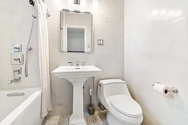 Rented by Avi Nash Associates