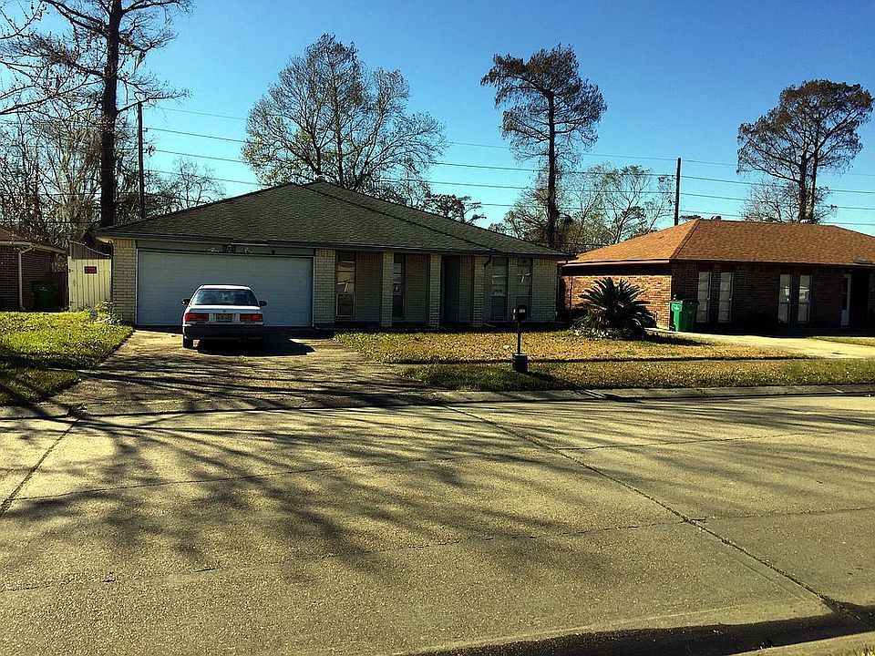 1st image of 2424 Oakmere Dr