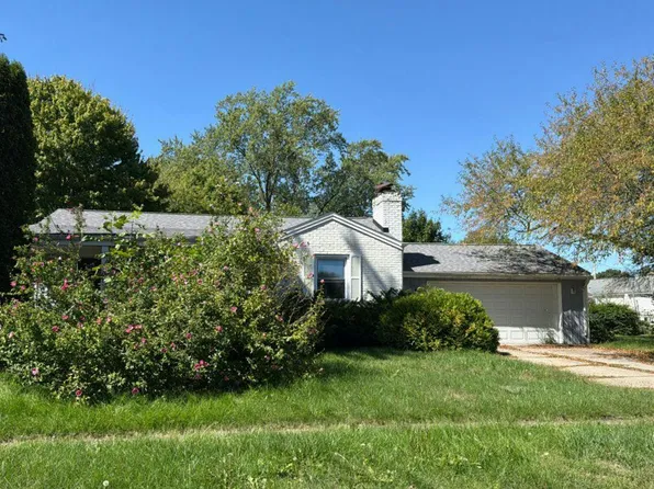 303 Dale St, Flushing, MI 48433