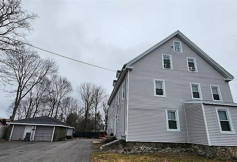 32-36 Granite St #2L — Photo 12