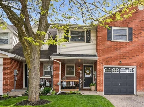 41 Edgemere Dr, Cambridge, ON N1P 1A9