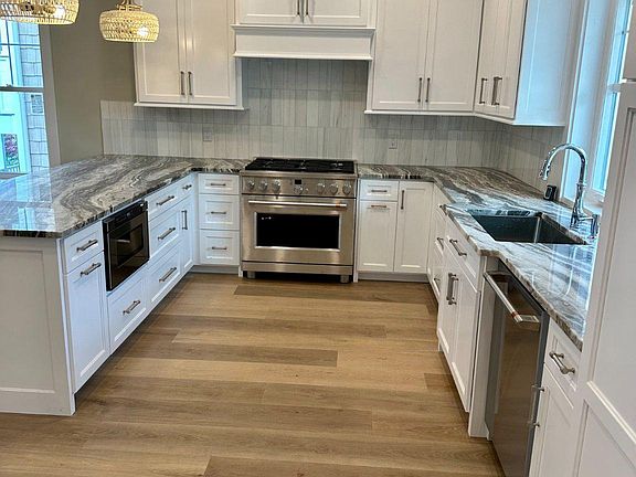 4th image of 37353 8th St