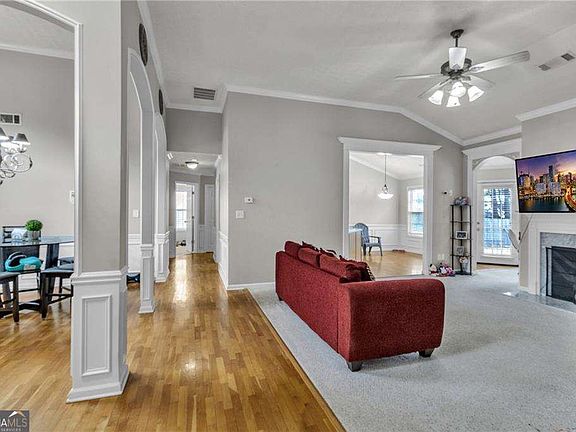 3rd image of 1515 Brisbane Dr