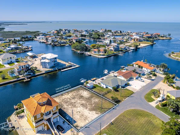 3206 Gulf Coast Dr, Hernando Beach, FL 34607