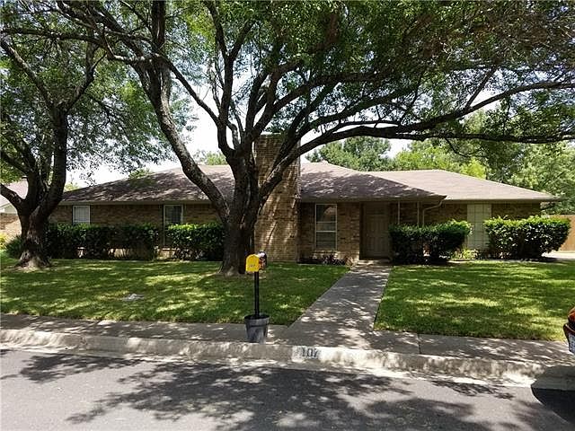 1st image of 107 Briar Ln