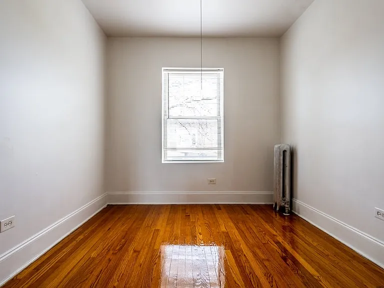 6829 S King Dr — Photo 21