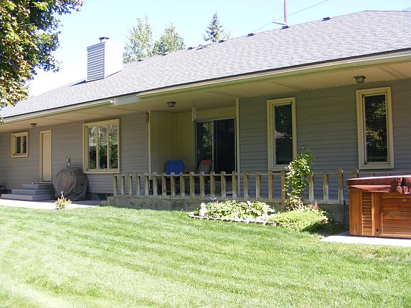 2nd image of 3266 Nina Dr