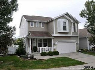 17331 Hickory Plz, Omaha, NE 68130