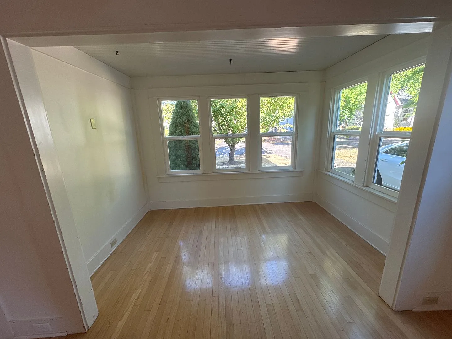 Location Matters ~ 4 Bedroom + Bonus Room ~ Walking Distance To Osu — Photo 4
