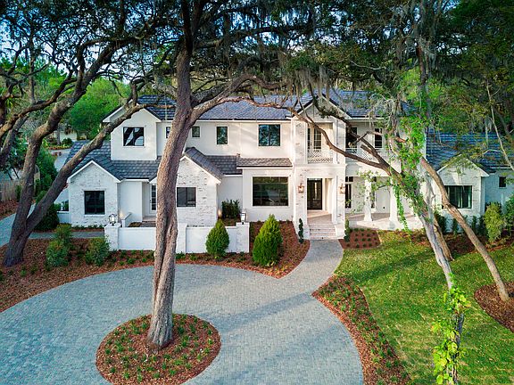 3rd image of 450 N Lake Sybelia Dr