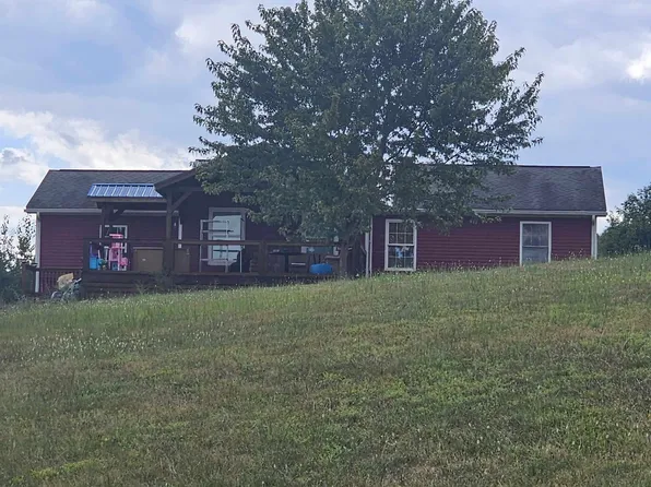 75 Wood Hill Rd, Oak Hill, OH 45656
