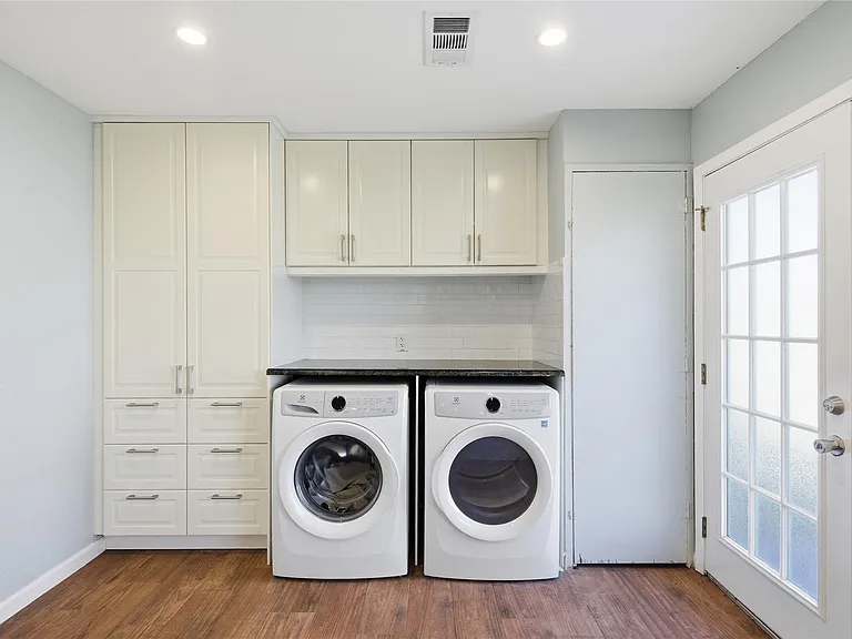 1704 Cherry Orchard Dr — Photo 7