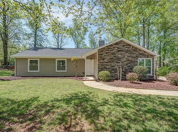 2nd image of 1766 Bridlewood Ct