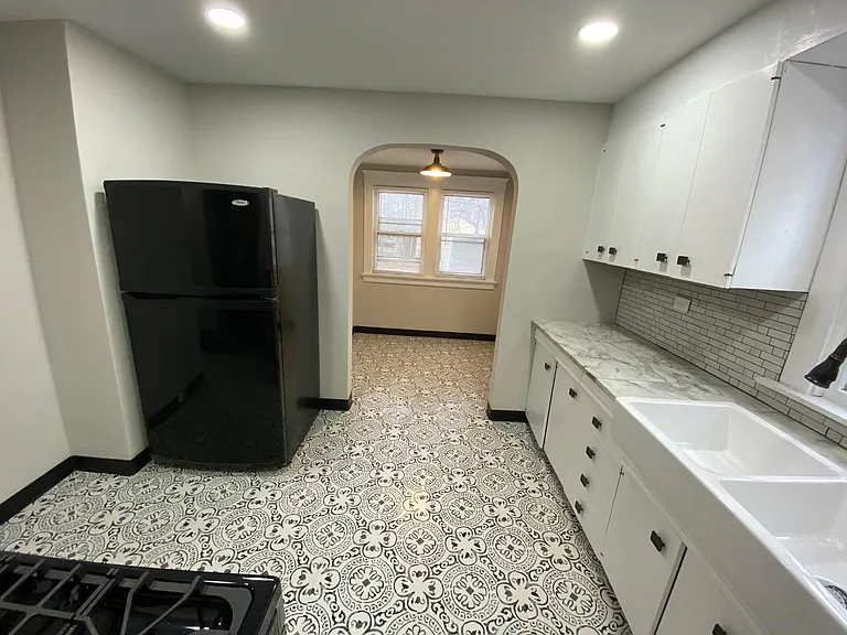 15242 Lakeshore Blvd — Photo 17