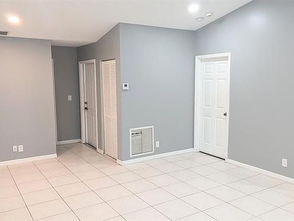 4th image of 3863 Corrigan Ct