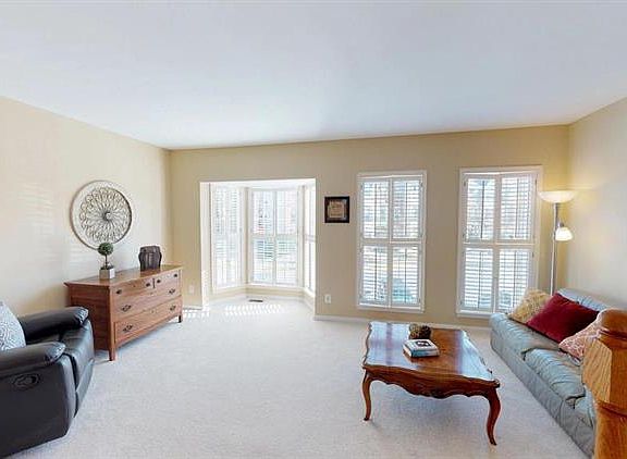 3rd image of 1148 Cypress Tree Pl