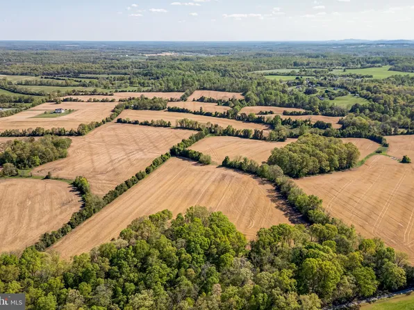 10230 Lees Mill Rd, Warrenton, VA 20186