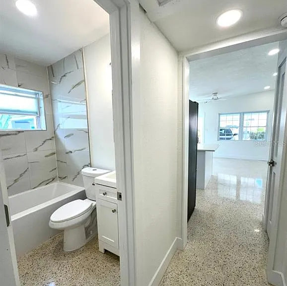 14147 Palm St #2 — Photo 21