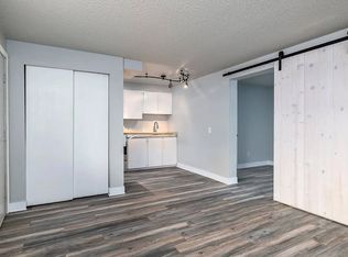 16 Hickok Pl, Burlington, VT 05401