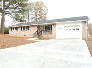 94 Tucker Rd, South Hill, VA 23970