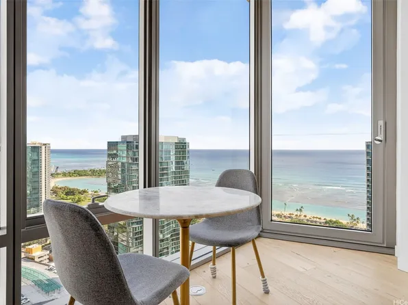 1001 Queen St #Penthouse 4006, Honolulu, HI 96816