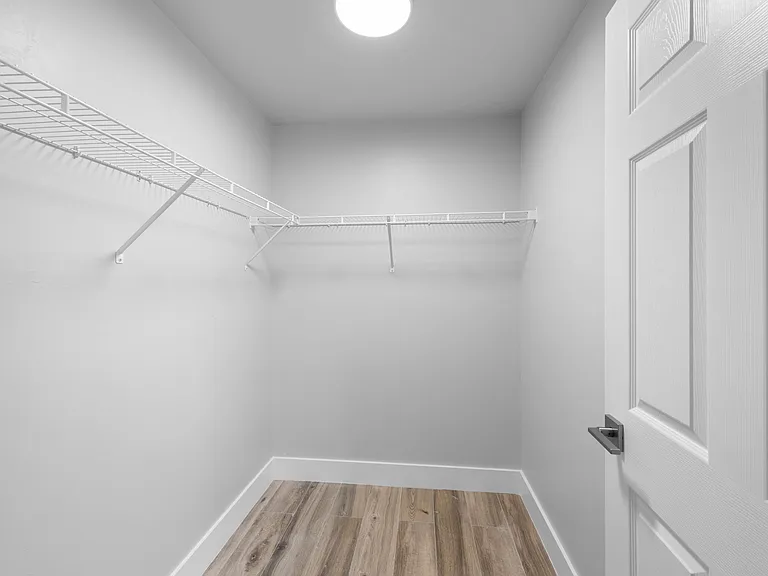 6151 Hershey Ave — Photo 19