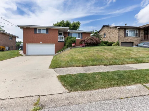 1115 Courtland Rd, Weirton, WV 26062