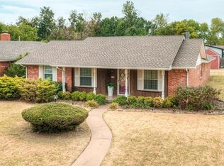 125 Farris Pl, Chickasha, OK 73018