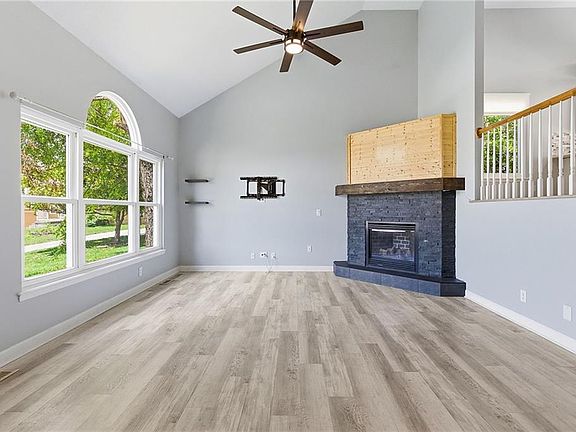 4th image of 603 Mayberry Ct