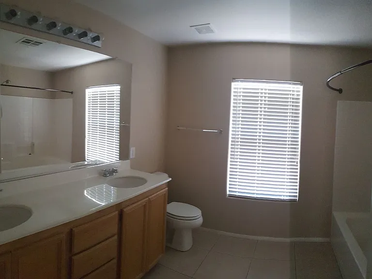 5052 Diamond Ranch Ave — Photo 19