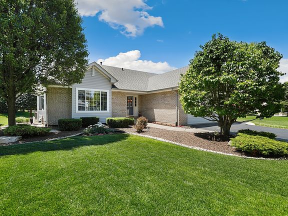 2nd image of 840 Wren Ct