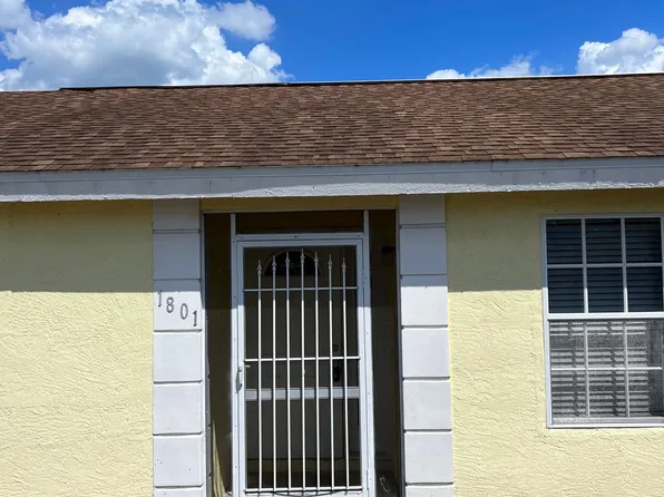 1801 SE Elkhart Ter, Port Saint Lucie, FL 34952