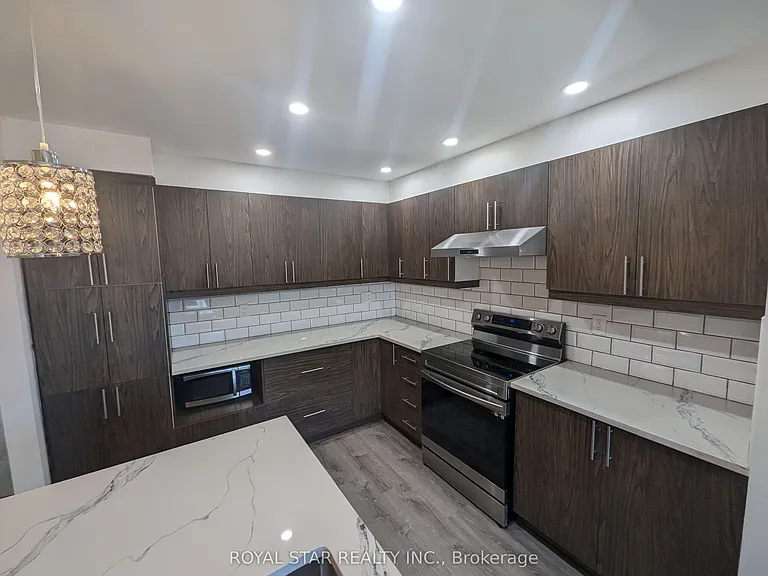 44 Winchester Dr — Photo 9