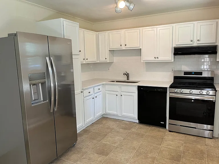 638 San Fernando Dr SE — Photo 14