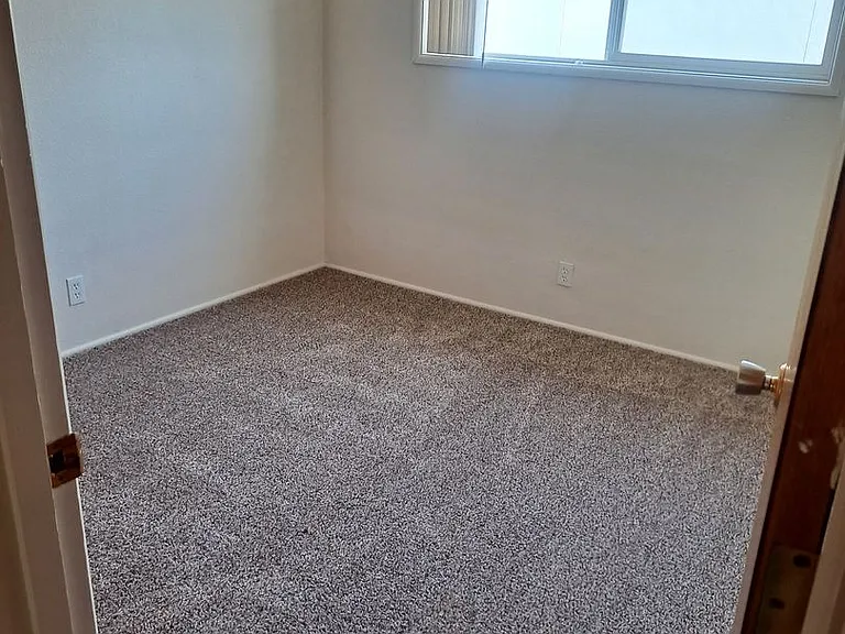 1600 Adkins St — Photo 3