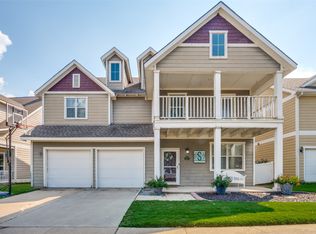 9812 Marthas Vineyard Cir, Aubrey, TX 76227