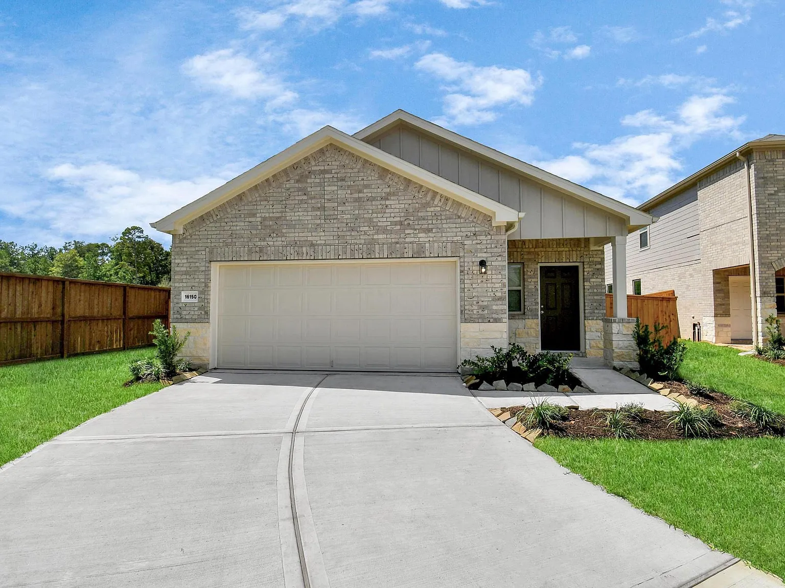 4 bed, 2.0 bath, 1780 sqft, $2,150 — Photo 2