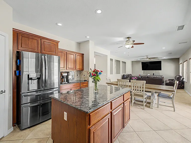 29752 W Amelia Ave — Photo 16