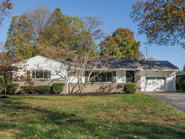3296 Leighton Rd, Upper Arlington, OH 43221